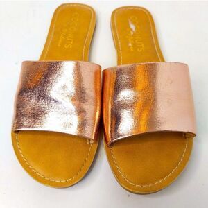 COCONUTS by Matisse 'Cabana' Metallic Copper Gold Slides Sz 10